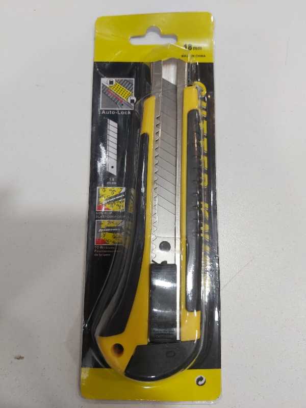Нож канцелярский на блистере BH-95 400шт
